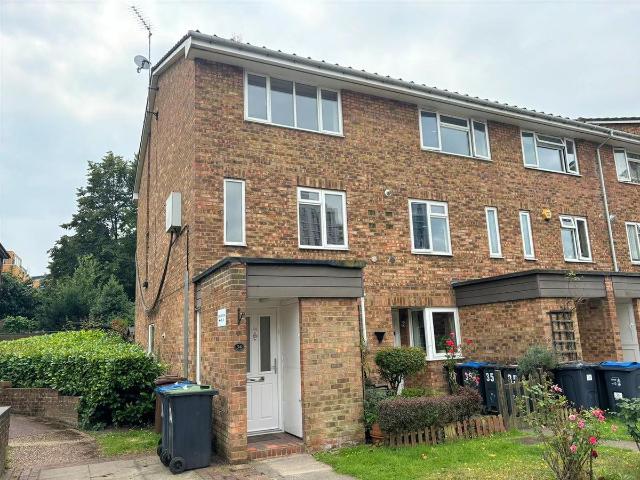 House for rent in London Borough of Croydon, Addiscombe