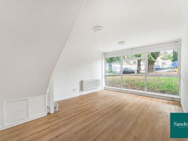 Apartment for rent in London Borough of Lewisham, Ladywell