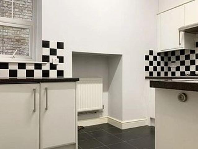 Apartment for rent in Upton, Acol