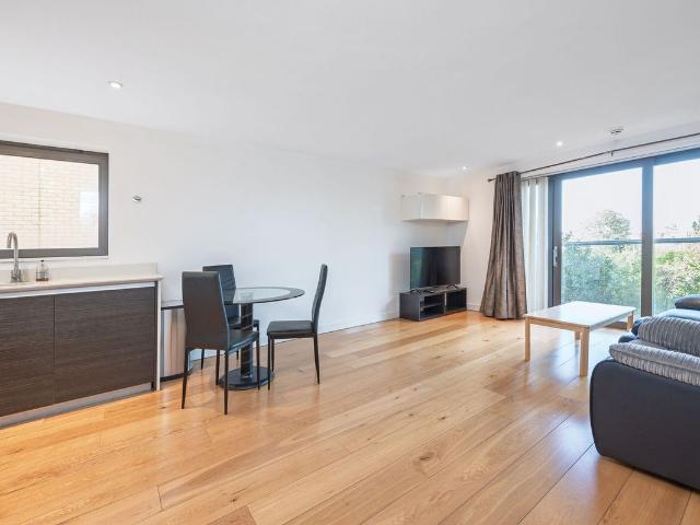 Apartment for rent in Golders Green, Greater London