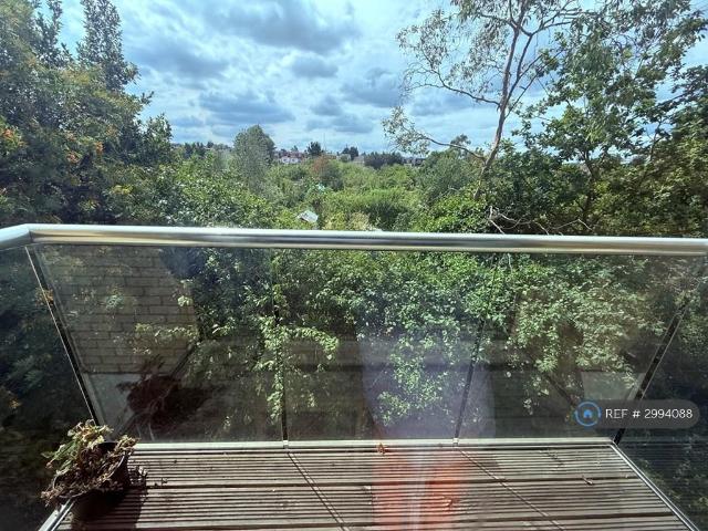Apartment for rent in Golders Green, Greater London