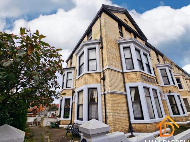 House for sale in South Cliff, Kepwick