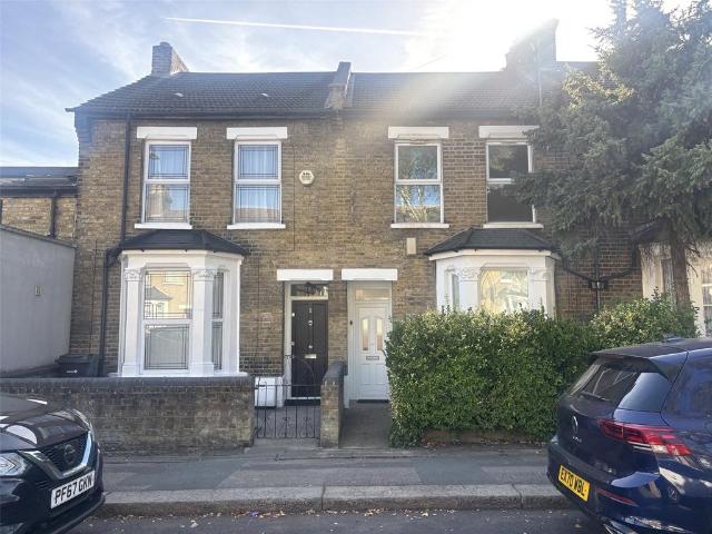 Apartment for rent in London Borough of Redbridge, Greater London