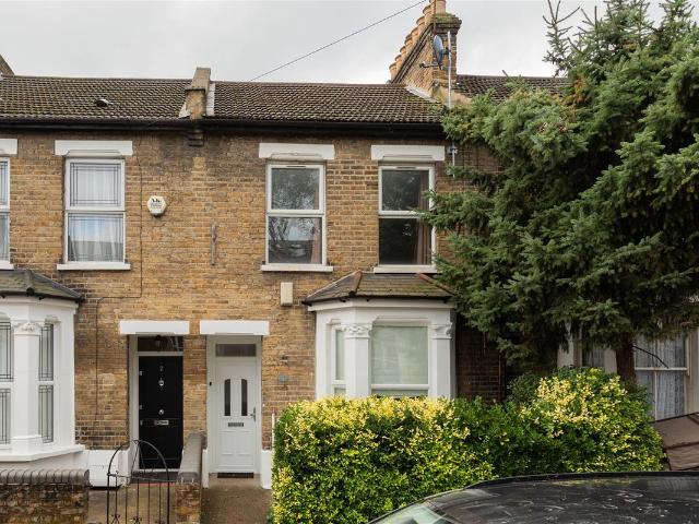 Apartment for rent in London Borough of Redbridge, Greater London