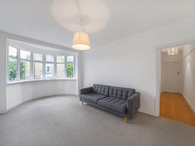 Apartment for rent in Ferme Park, Greater London
