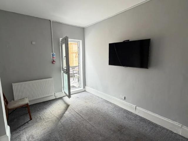 House for rent in Watford Heath, Watford
