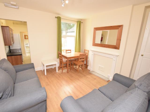 Room for rent in Elmfield, Leicestershire