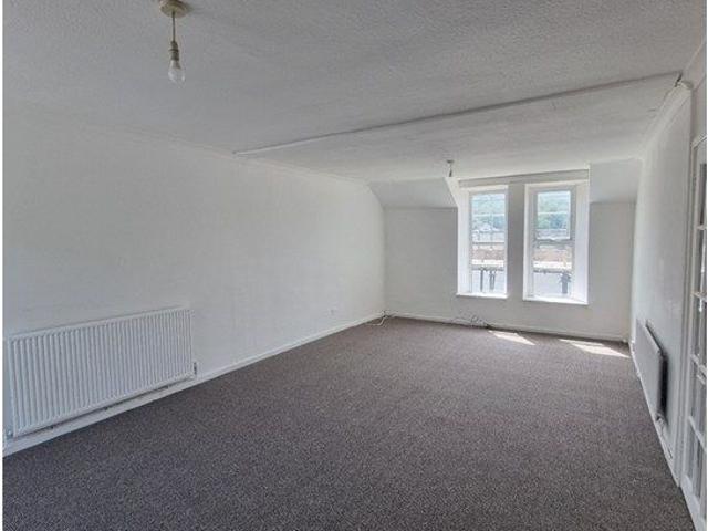 Apartment for rent in Mountain Ash East, Ynysboeth
