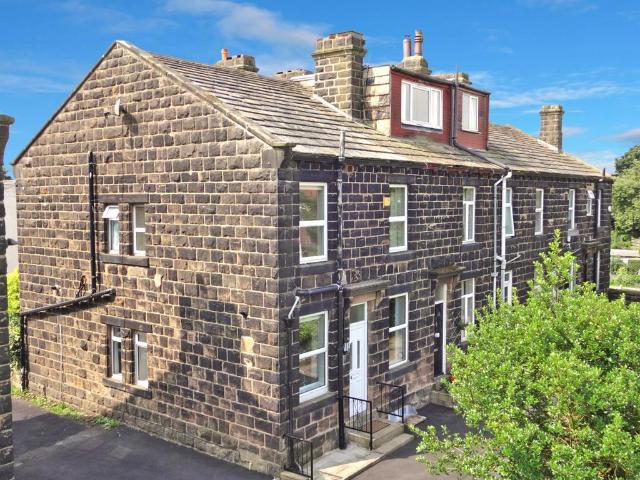 House for rent in Yeadon Banks, Leeds