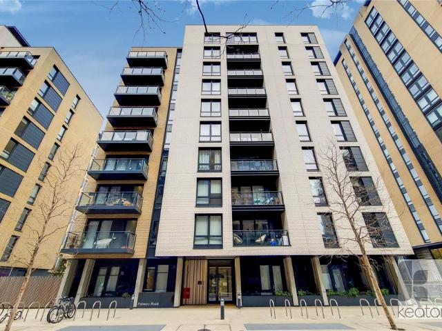 House for rent in Suttons Wharf, Mile End