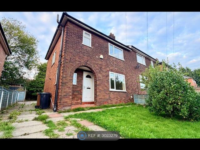 House for rent in Swinton Park, Salford