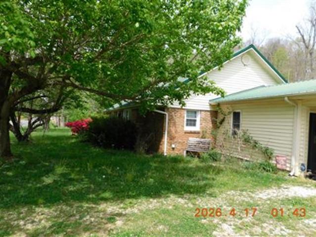 House for sale in Grassy Creek, Kentucky