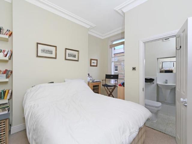 Apartment for rent in London Borough of Hammersmith and Fulham, Greater London