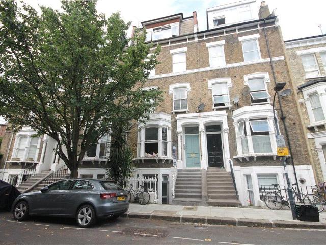 Apartment for rent in Brook Green, Greater London