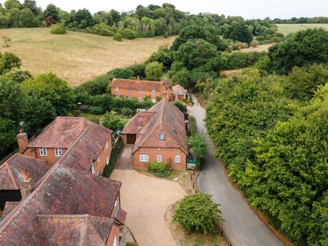 House for rent in Emmer Green, Reading