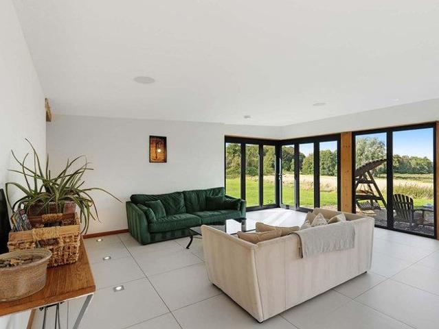 House for rent in Burgh St Peter, Norfolk