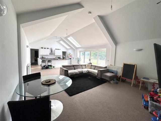 House for rent in Kingswood, Midway