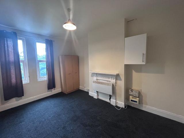 Room for rent in Gravelly Hill, West Midlands