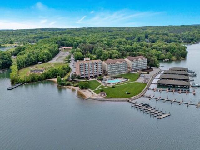 Condo for sale in Huddleston