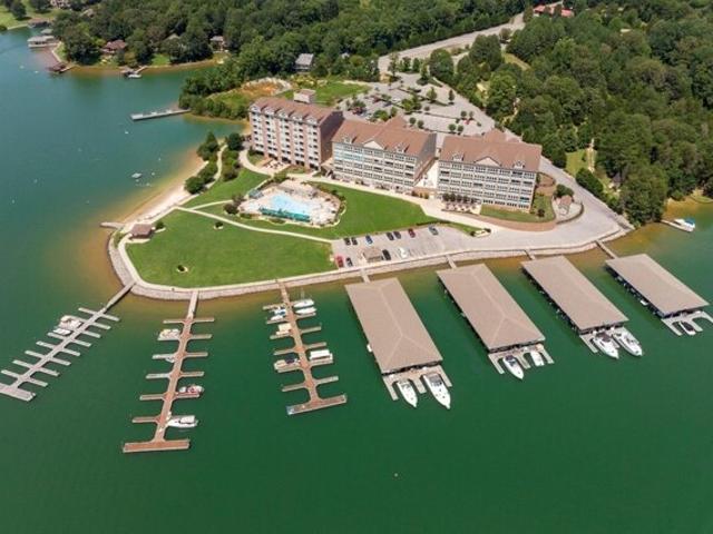 Condo for sale in Huddleston