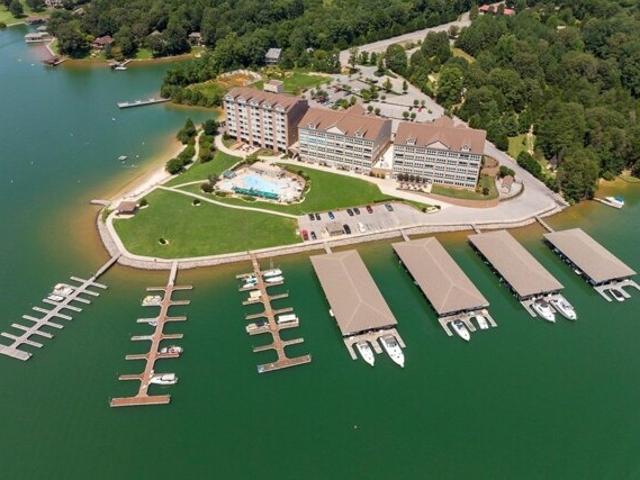 Condo for sale in Huddleston