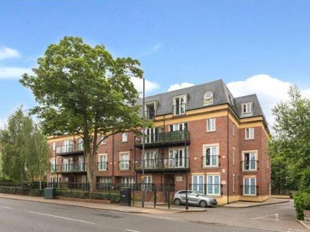 House for rent in Pinner, Greater London