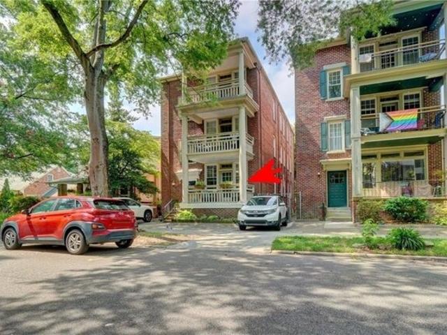 Condo for sale in Norfolk
