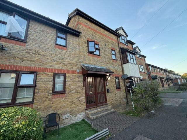 Apartment for rent in Badgers Dene, Grays
