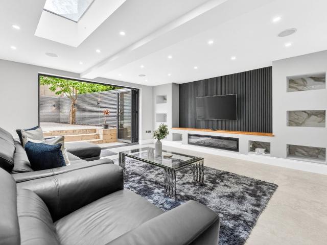 House for rent in Stoke Newington, Greater London