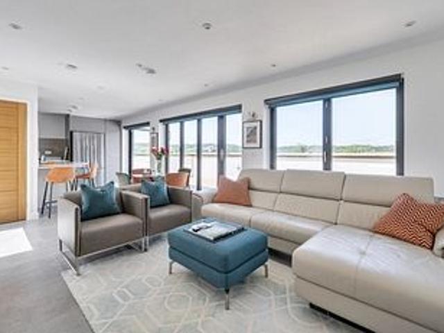 House for rent in Stuppington, The Bridge