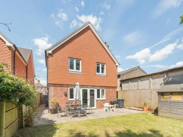 House for sale in Fole, Surrey