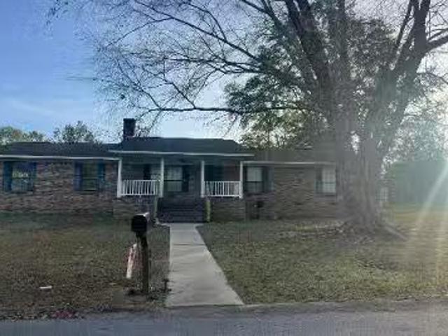 House for sale in Selma