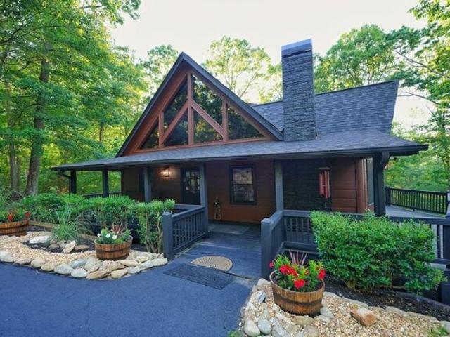 House for sale in Blue Ridge