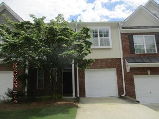 Townhouse for sale in Alpharetta