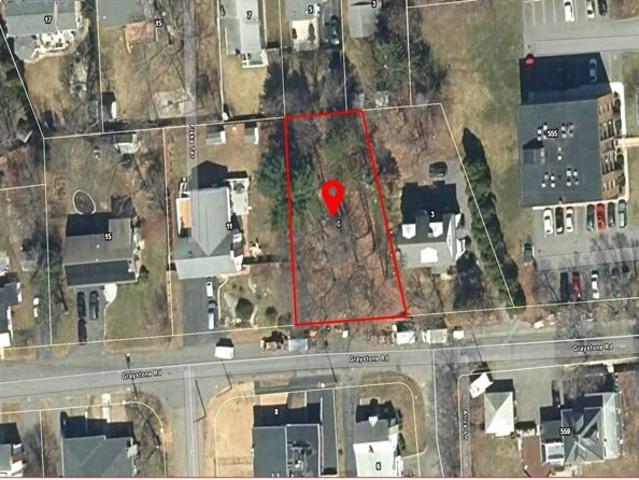 Land for sale in Stoneham