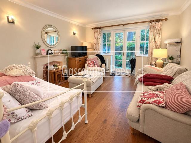 House for rent in Grayswood, Waverley