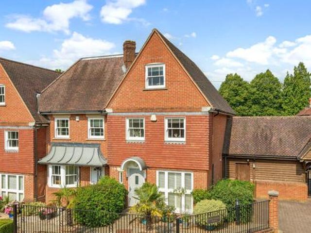 House for sale in Grayswood, Fole