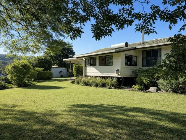 Cottage for sale in West Haldon, Queensland
