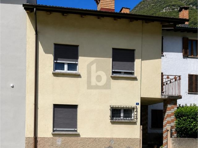 Einfamilienhaus kaufen in Lumino, Tessin