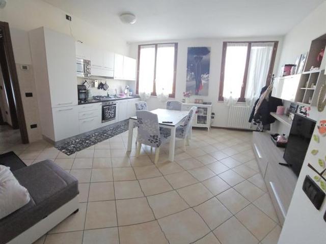 Appartamento in vendita a Castelverde, Lombardia