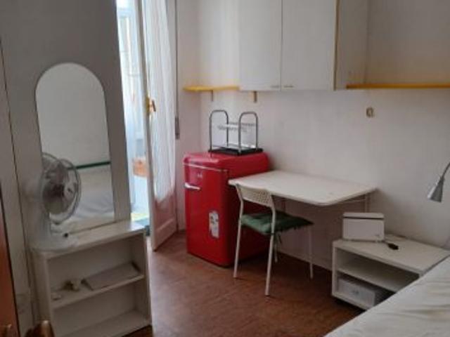 Monolocale in affitto a Milano, Lombardia