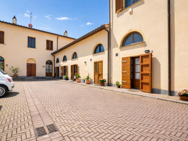 Villa Indipendente in vendita a San Prospero, Cascina