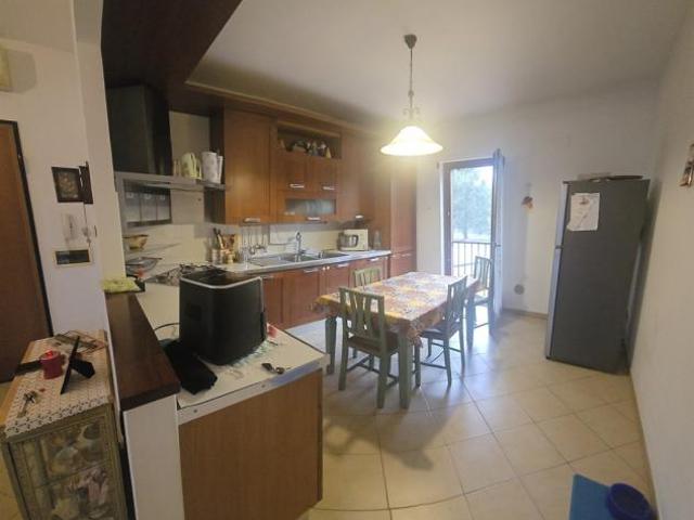 Appartamento in vendita a Persico Dosimo, Cremona