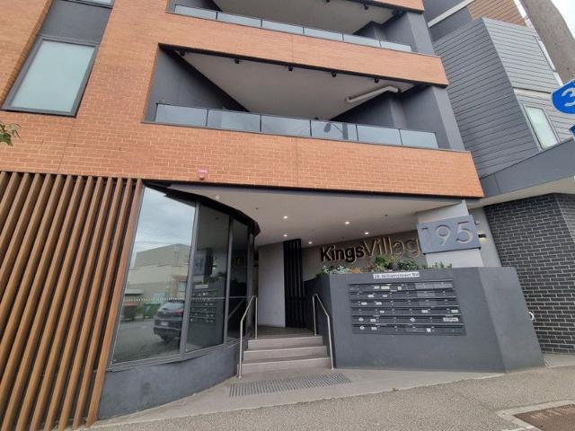 Apartment for rent in Kingsville, Victoria