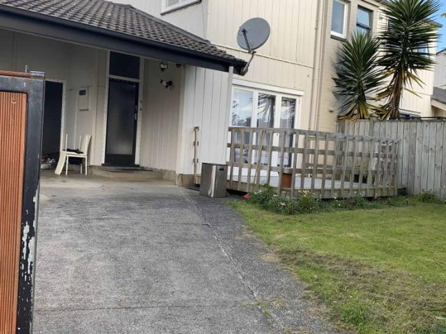 Townhouse for rent in Awhitu, Oroua County