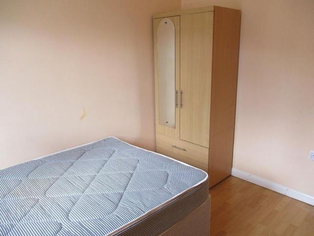 Apartment for rent in Belfast, The Holyland