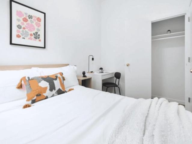 Room for rent in Arverne, New York