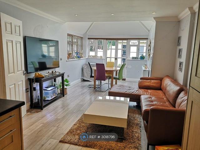 House for rent in Waverley Estate, Waverley