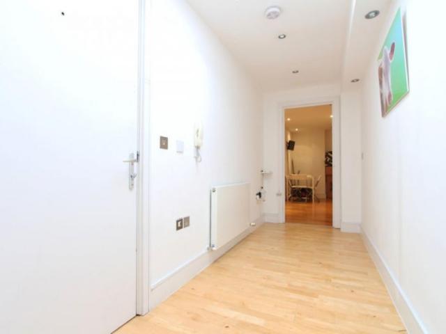 Room for rent in Limehouse, Greater London