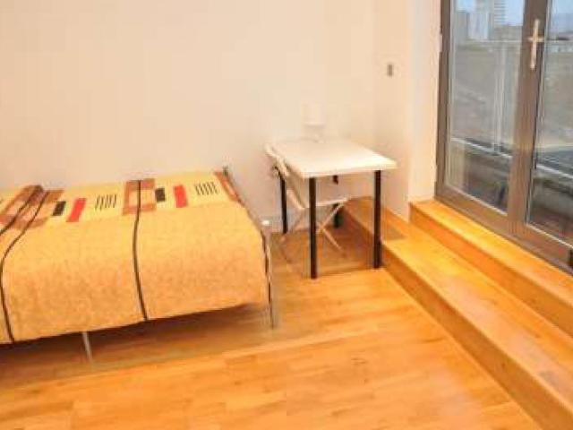 Room for rent in Limehouse, Greater London